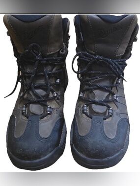 Danner Mt Defiance 5.5 Brown and Black Leather Waterproof Hiking Boot